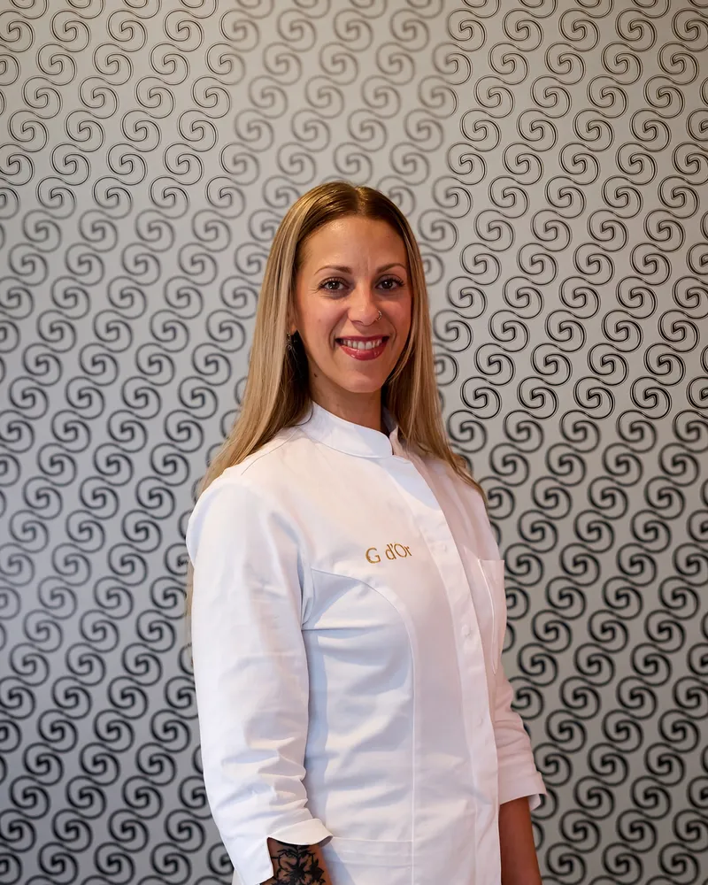 Aura, experte beauté au studio G d'Or